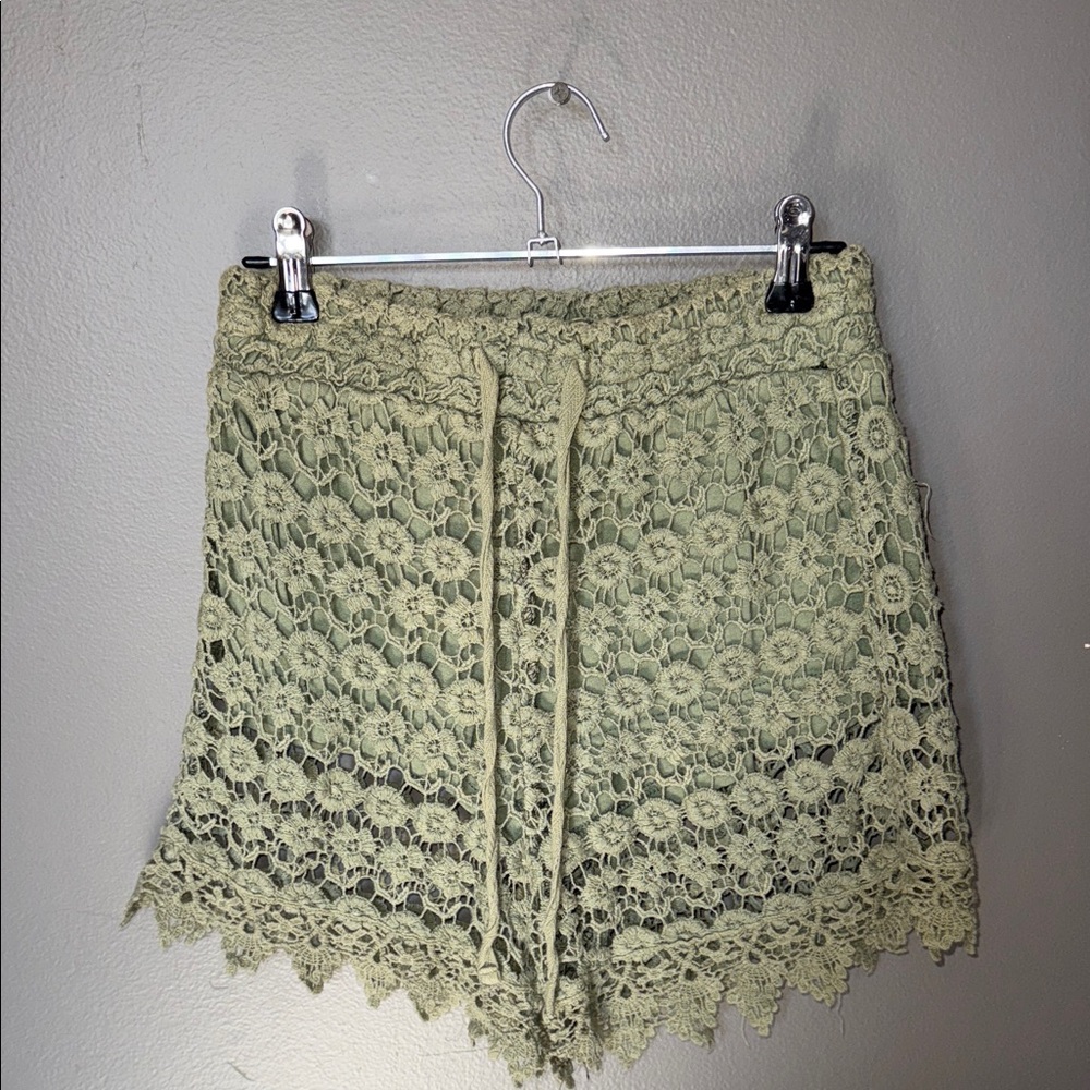 Wallflower Olive Lace Crochet Shorts